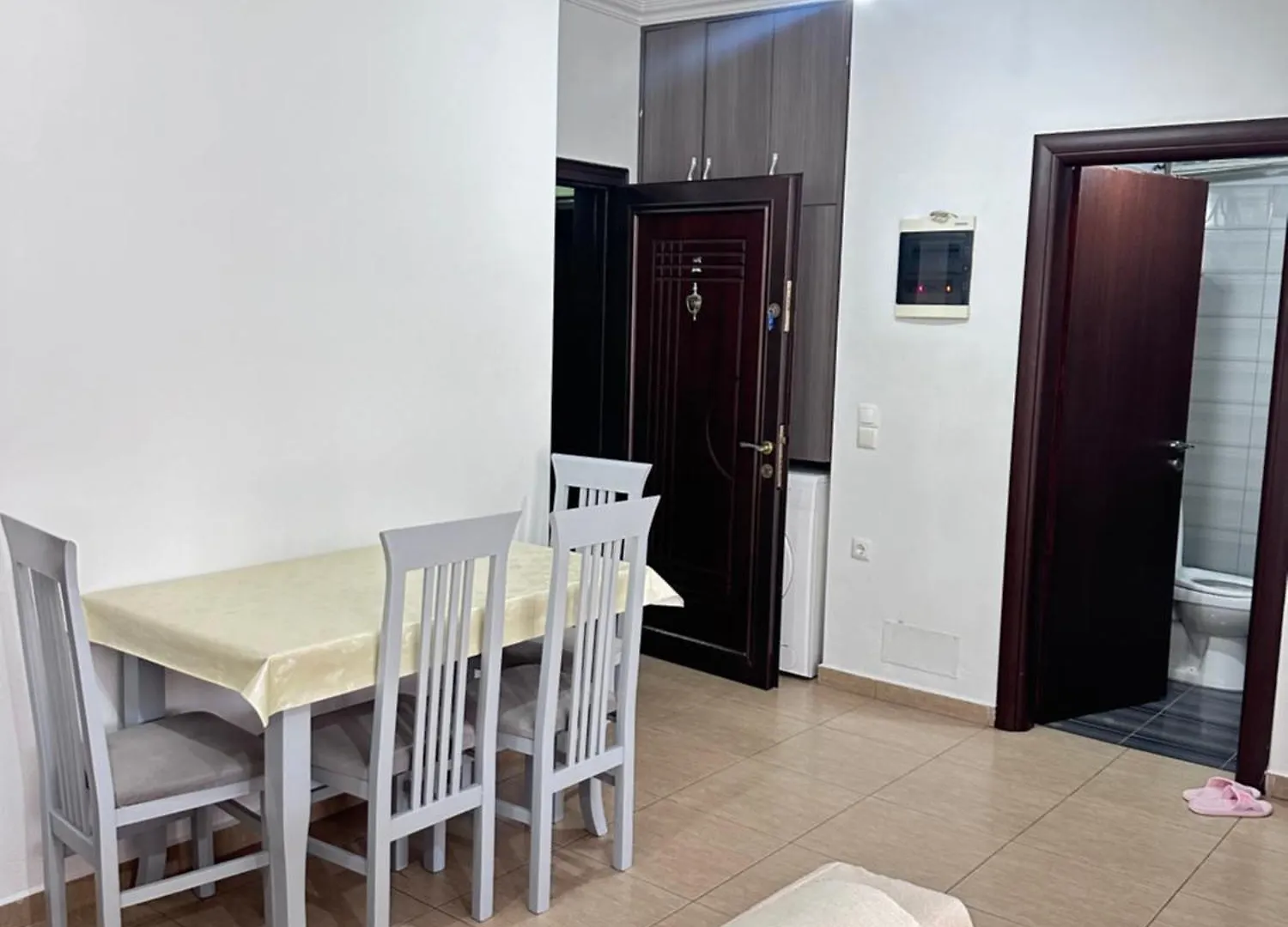 Roi Apartament Sarandë Apartment