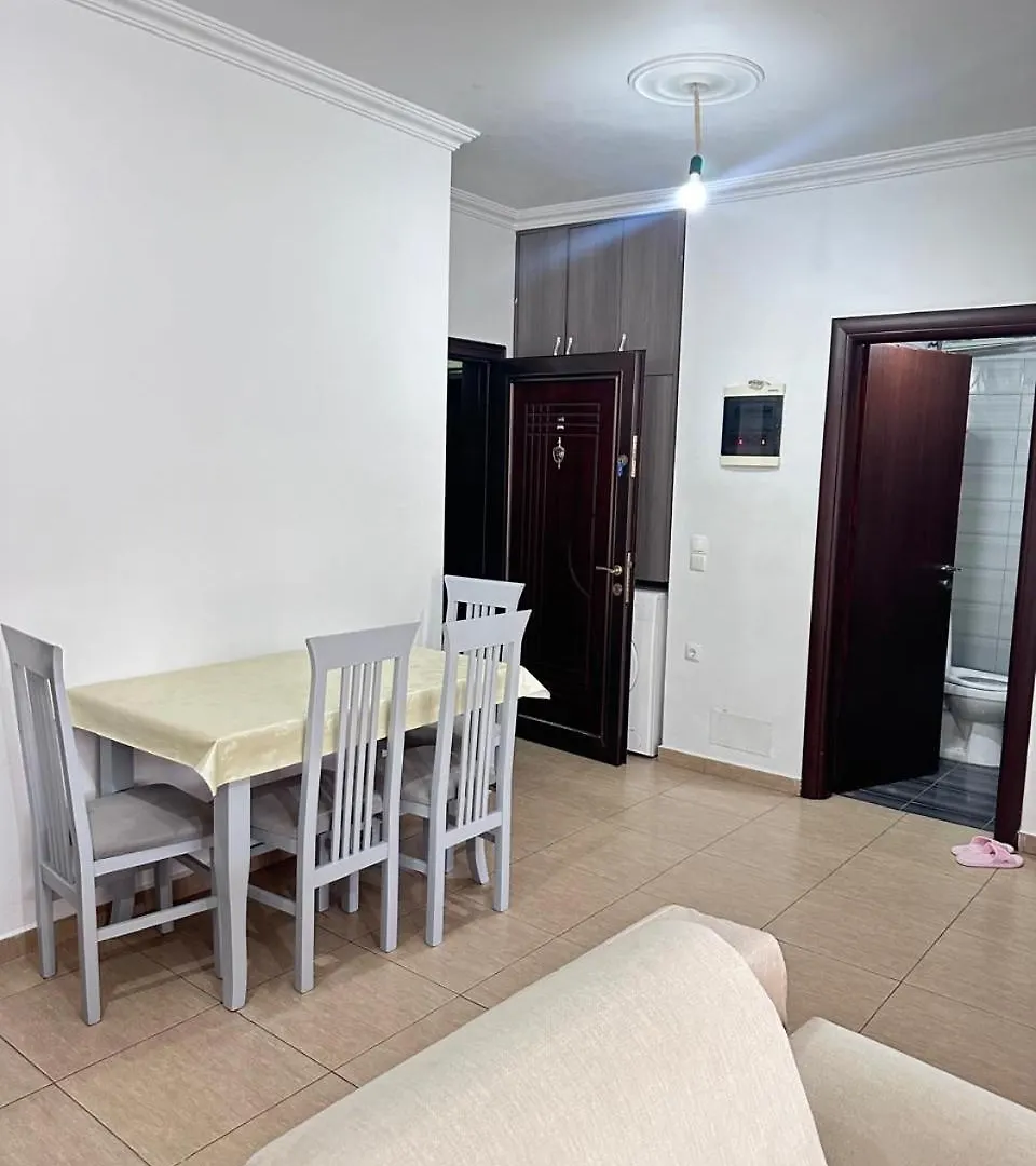 Roi Apartament Sarande